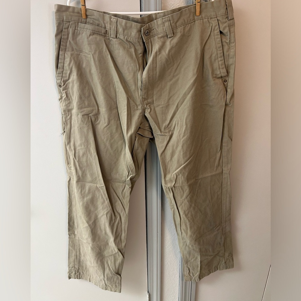 Duluth khaki pants with extra pocket size 42 x 32